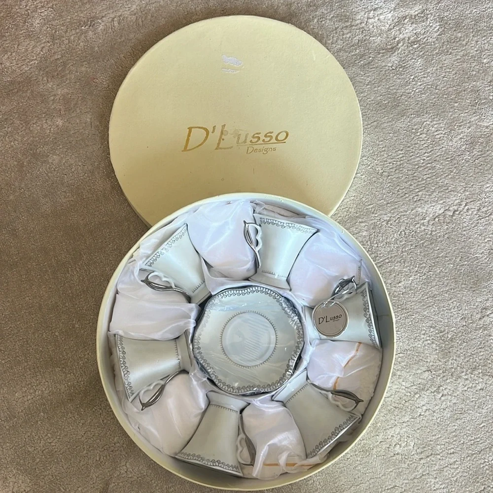 NIB D'Lusso home collections demitasse set !White and Silver Tea Set of 6